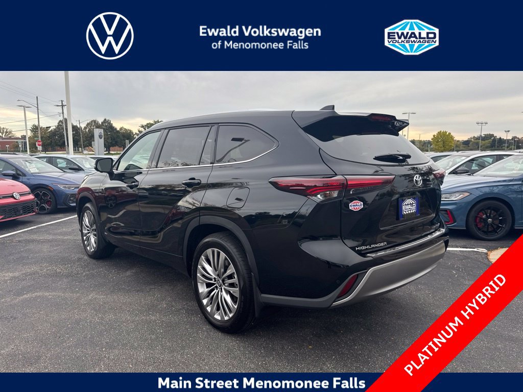 Used 2026 Toyota Highlander Platinum AWD/4WD image 5