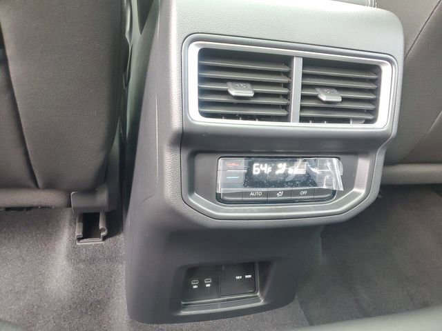 New 2026 Volkswagen Atlas SE image 13