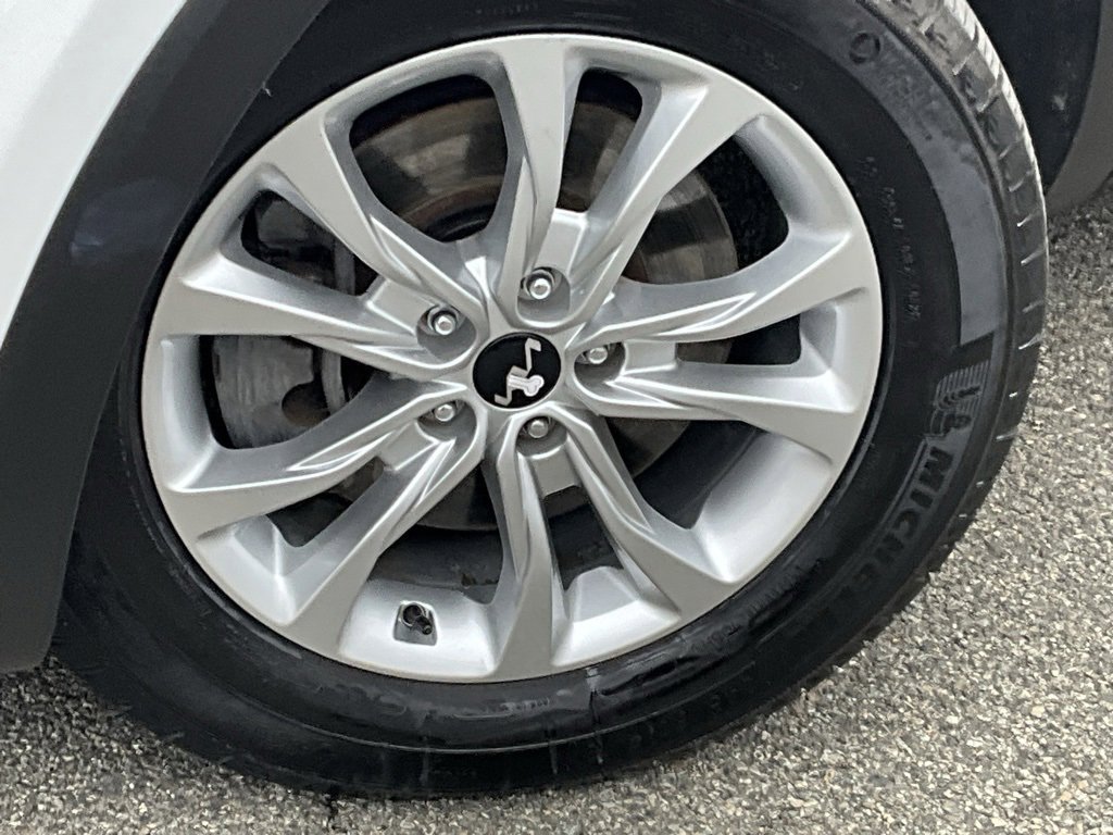 Used 2022 Kia Telluride LX image 5