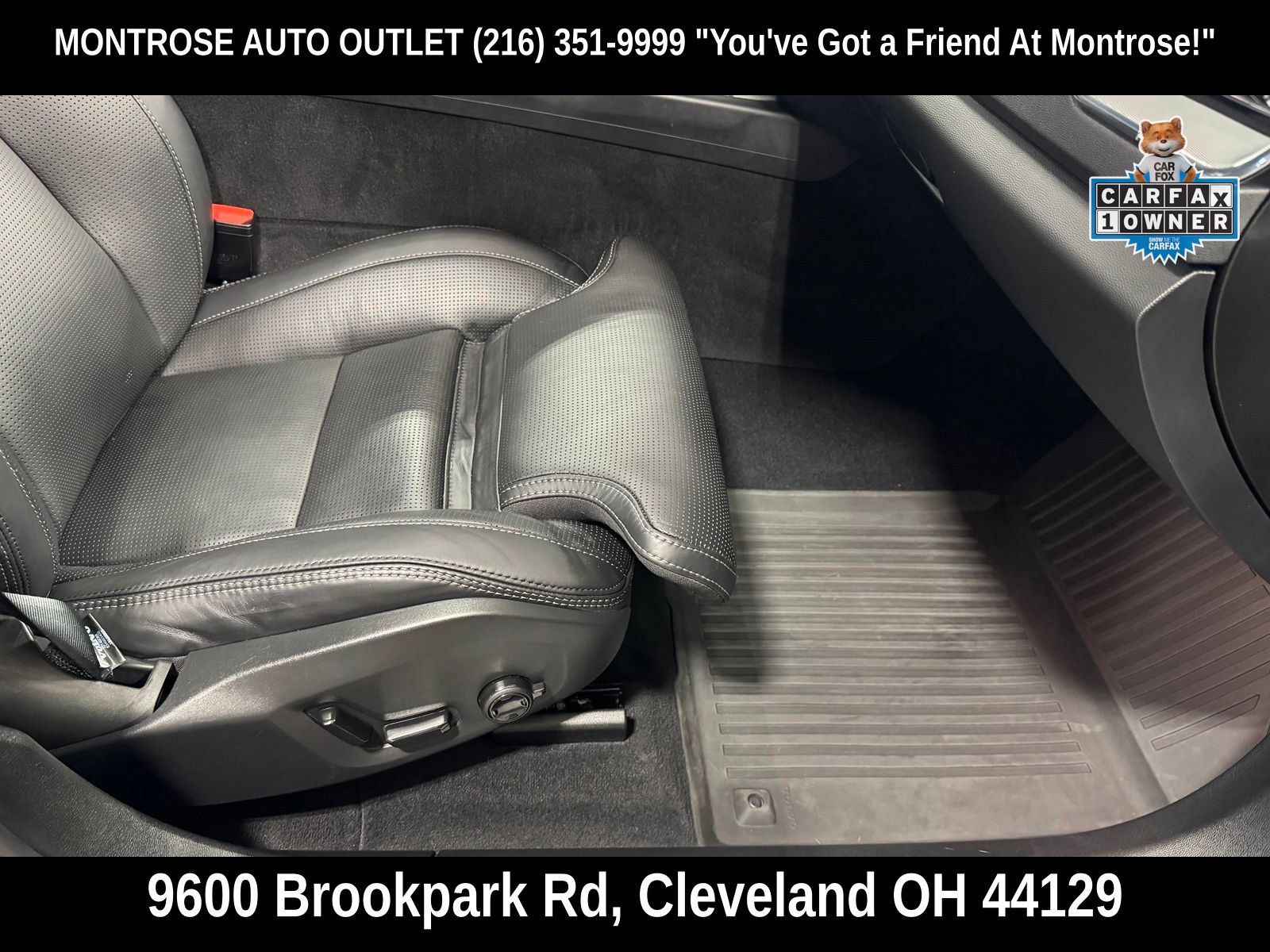 Certified 2024 Volvo XC60 T8 Ultimate w/ Protection Package Premier AWD/4WD image 54