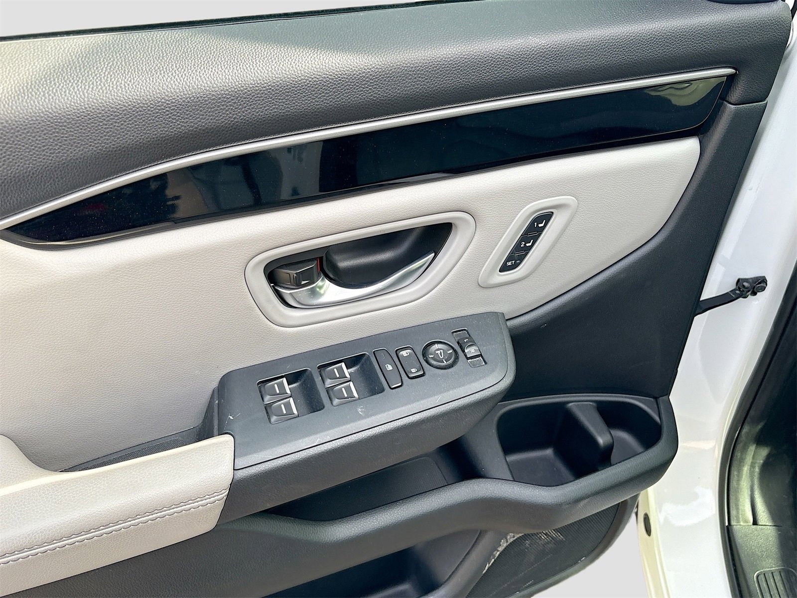 Used 2023 Honda Pilot Touring image 18