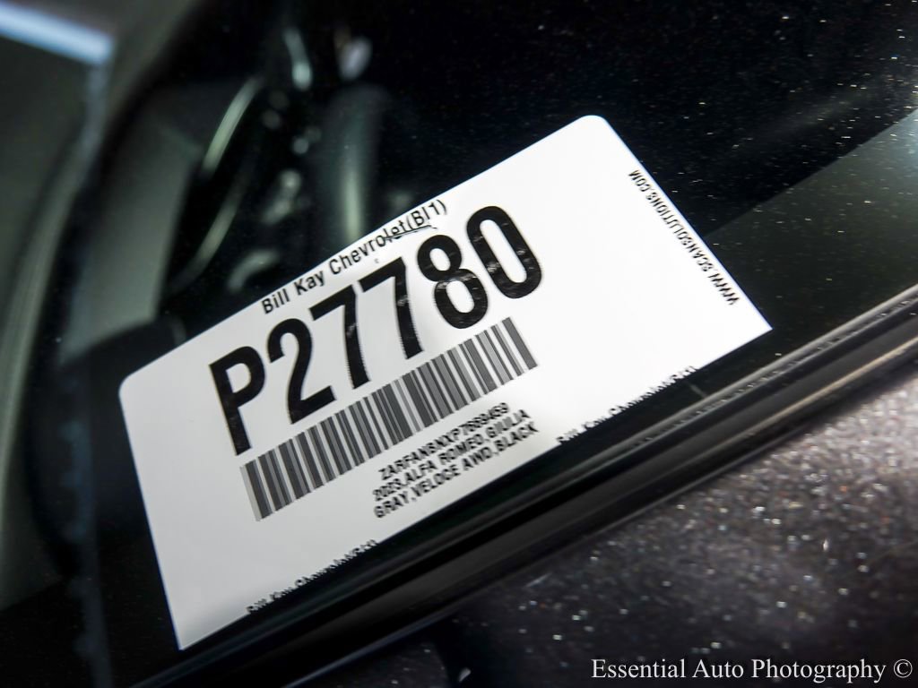 Used 2023 Alfa Romeo Giulia Veloce image 33