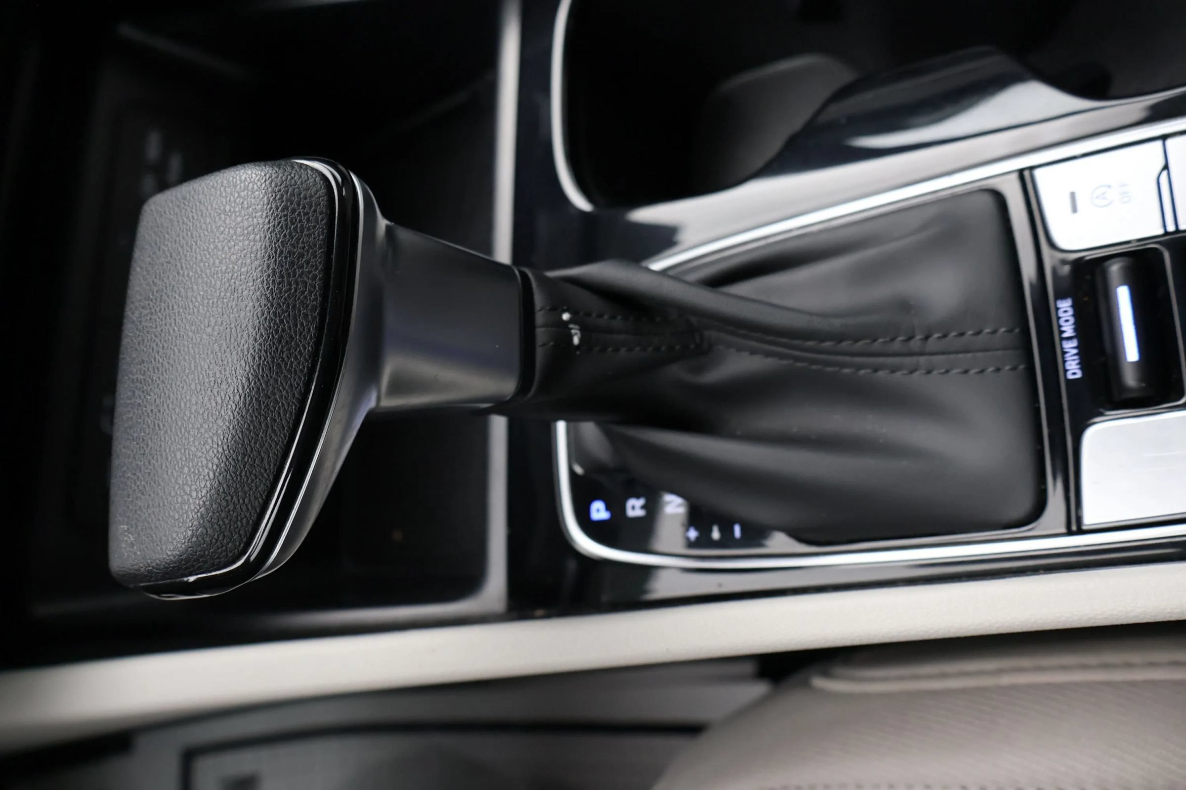 Used 2025 Hyundai Tucson SEL FWD image 32