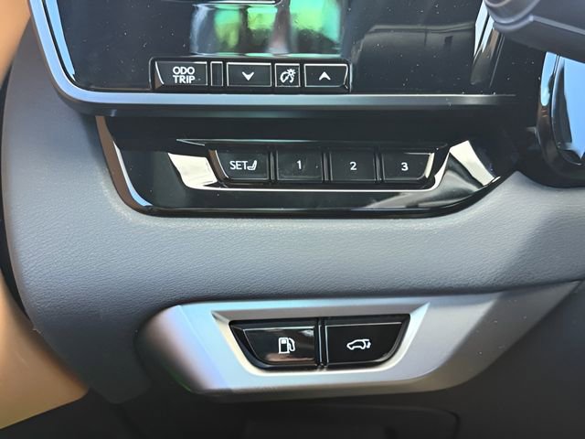 Used 2025 Lexus RX 350 Premium image 14