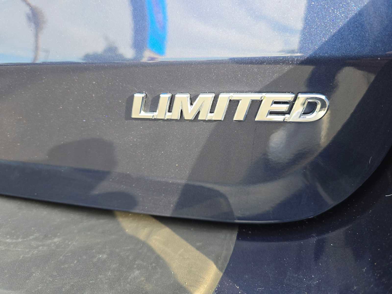 Used 2019 Toyota Sienna Limited image 14