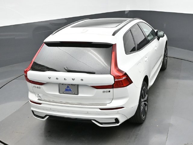 Used 2024 Volvo XC60 B5 Plus w/ Protection Package Premier AWD/4WD image 42