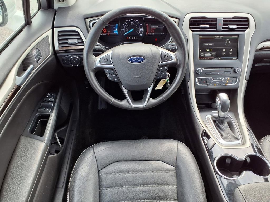 Used 2016 Ford Fusion SE w/ Equipment Group 202A FWD image 11
