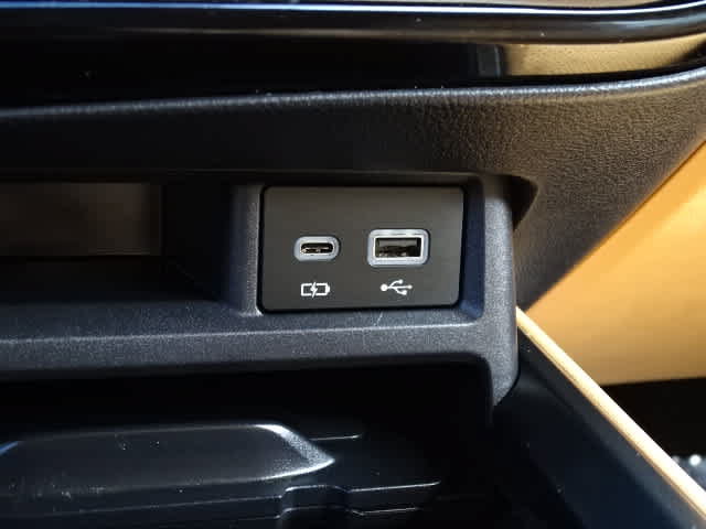 Used 2025 Lexus NX 350h AWD w/ Accessory Package (Z2) image 32