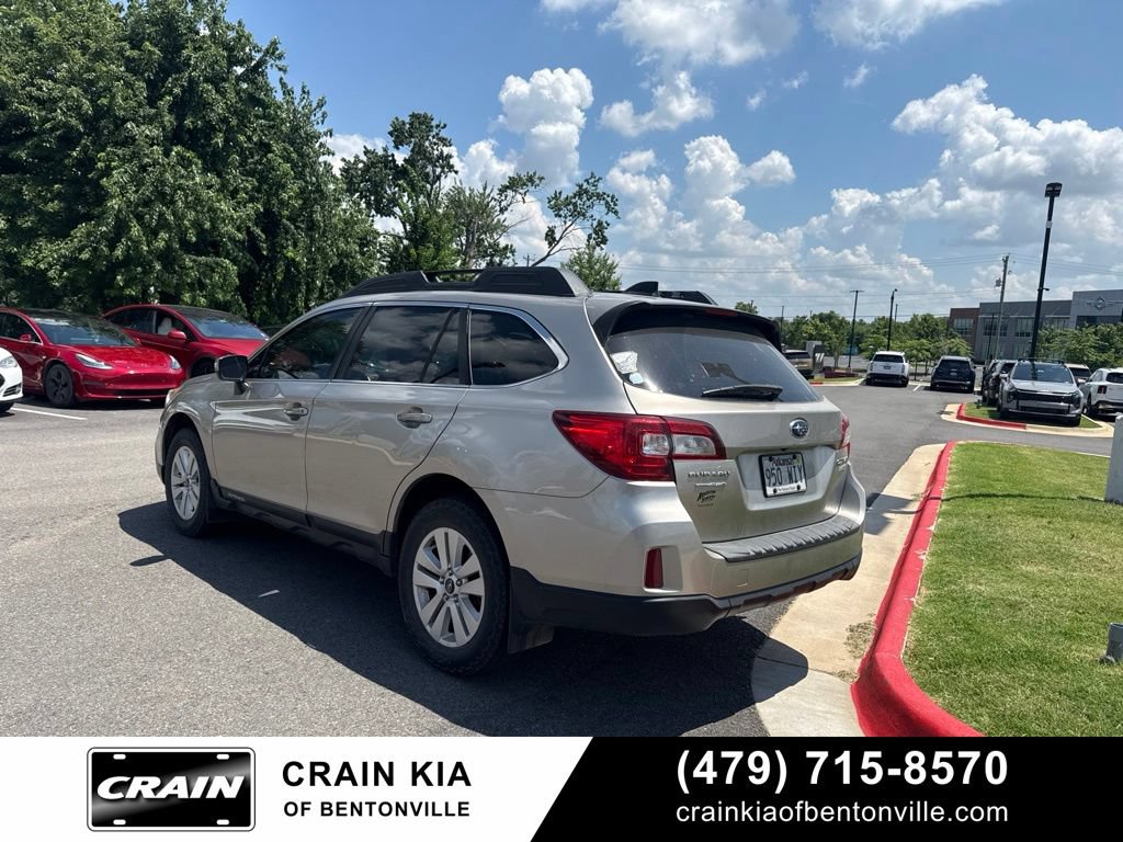 Used 2016 Subaru Outback 2.5i Premium AWD/4WD image 3