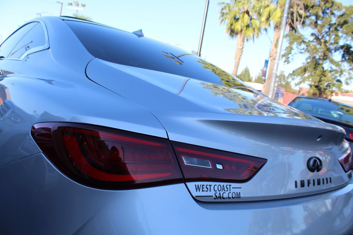 Used 2017 INFINITI Q60 3.0t w/ Premium Plus Package 3.0T RWD image 17