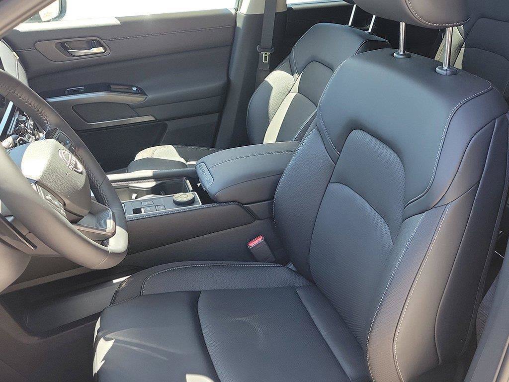 New 2026 Nissan Pathfinder SL AWD/4WD image 11