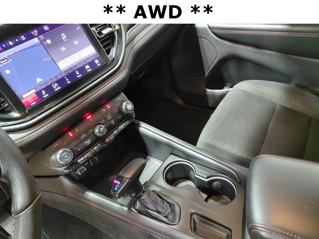 Certified 2025 Dodge Durango GT image 5