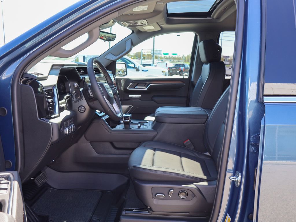 New 2026 GMC Sierra 1500 Denali w/ Technology Package AWD/4WD image 7
