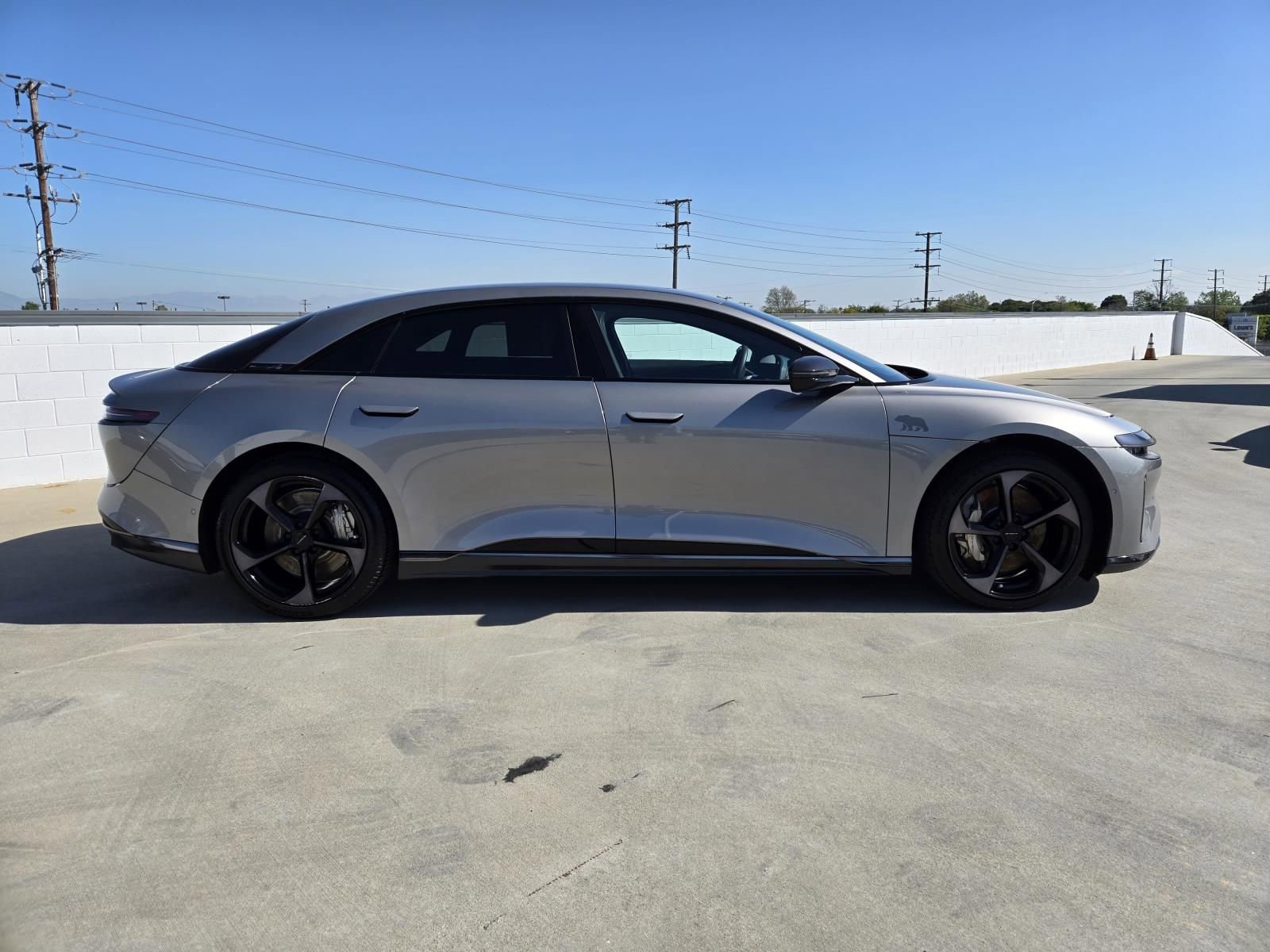 Used 2024 Lucid Air Touring image 2