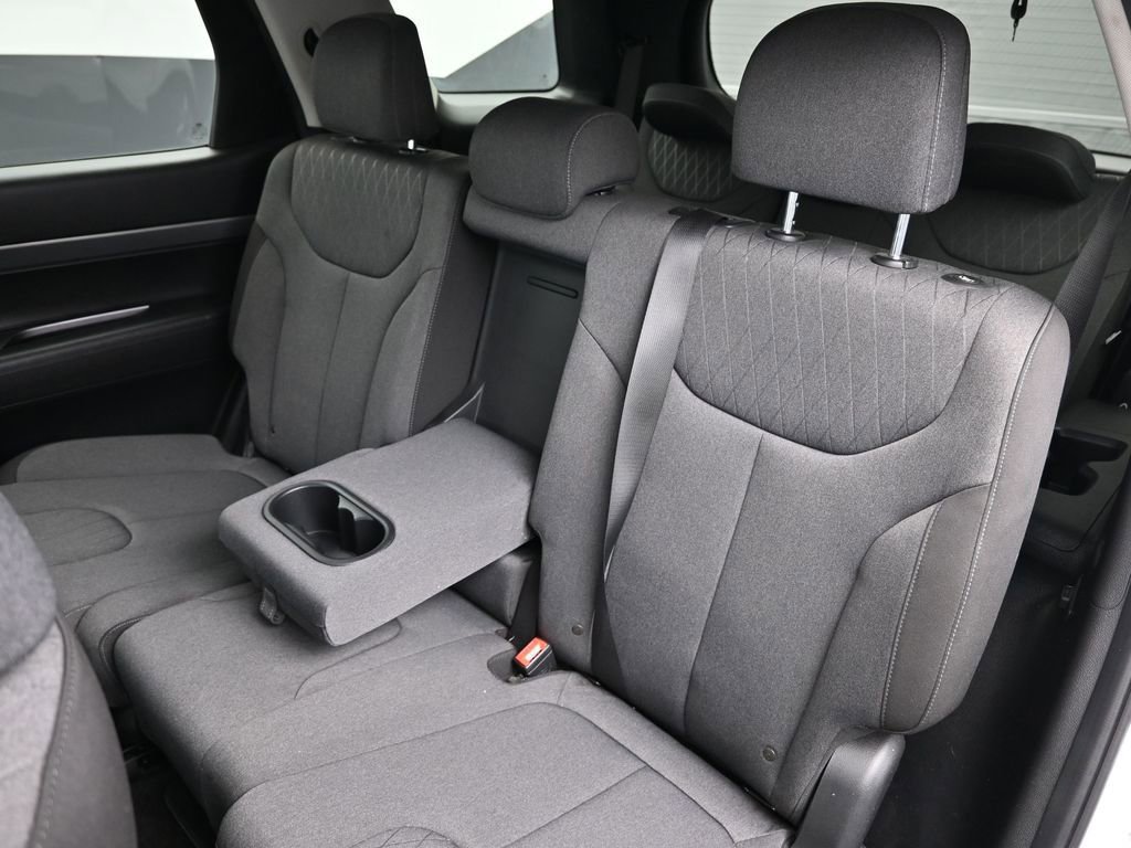 Used 2021 Hyundai Palisade SE image 25