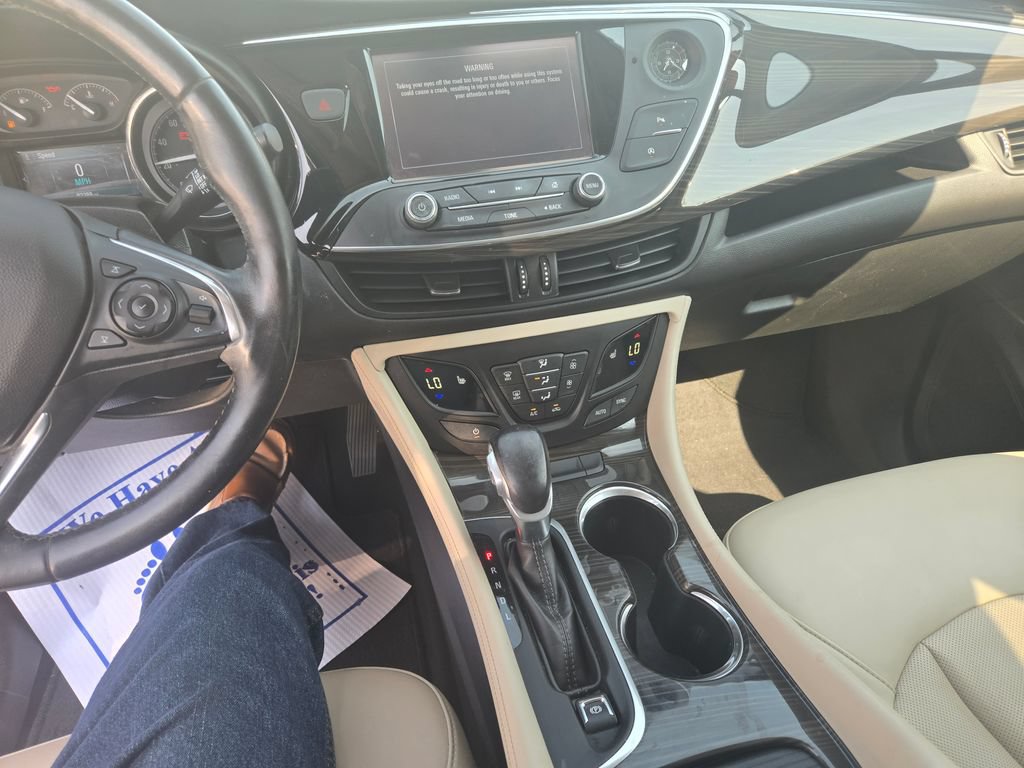 Used 2019 Buick Envision Essence FWD image 9