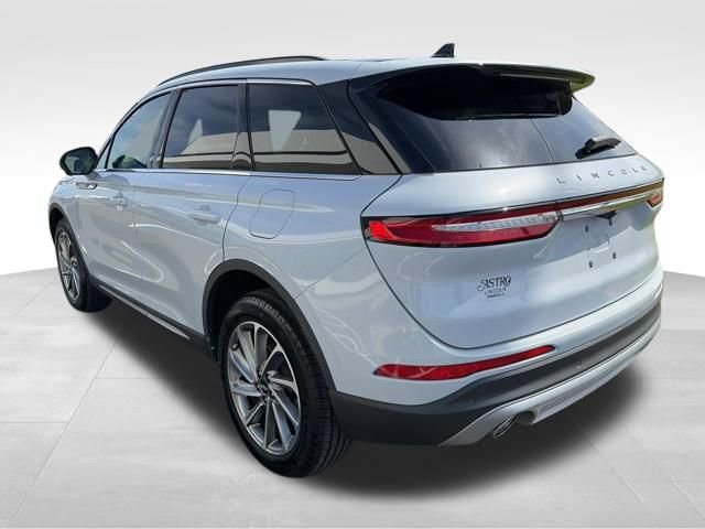 Used 2025 Lincoln Corsair FWD w/ Equipment Group 101A image 5