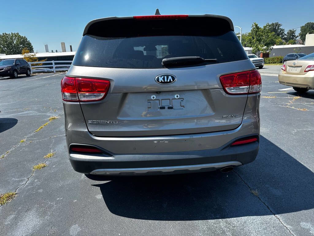 Used 2017 Kia Sorento EX w/ EX Advanced Touring Package image 6