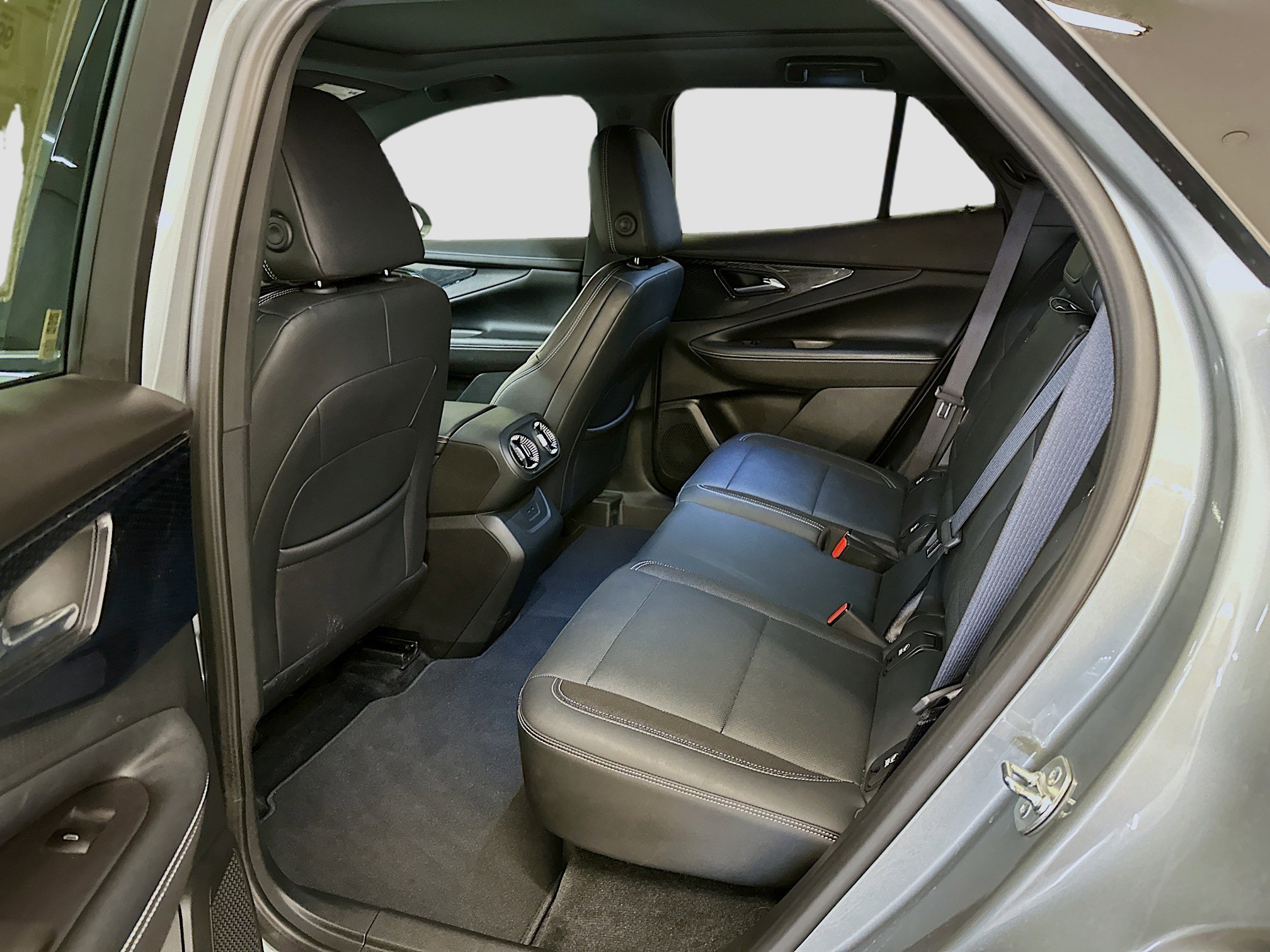 Used 2024 Chevrolet Blazer EV LT image 29