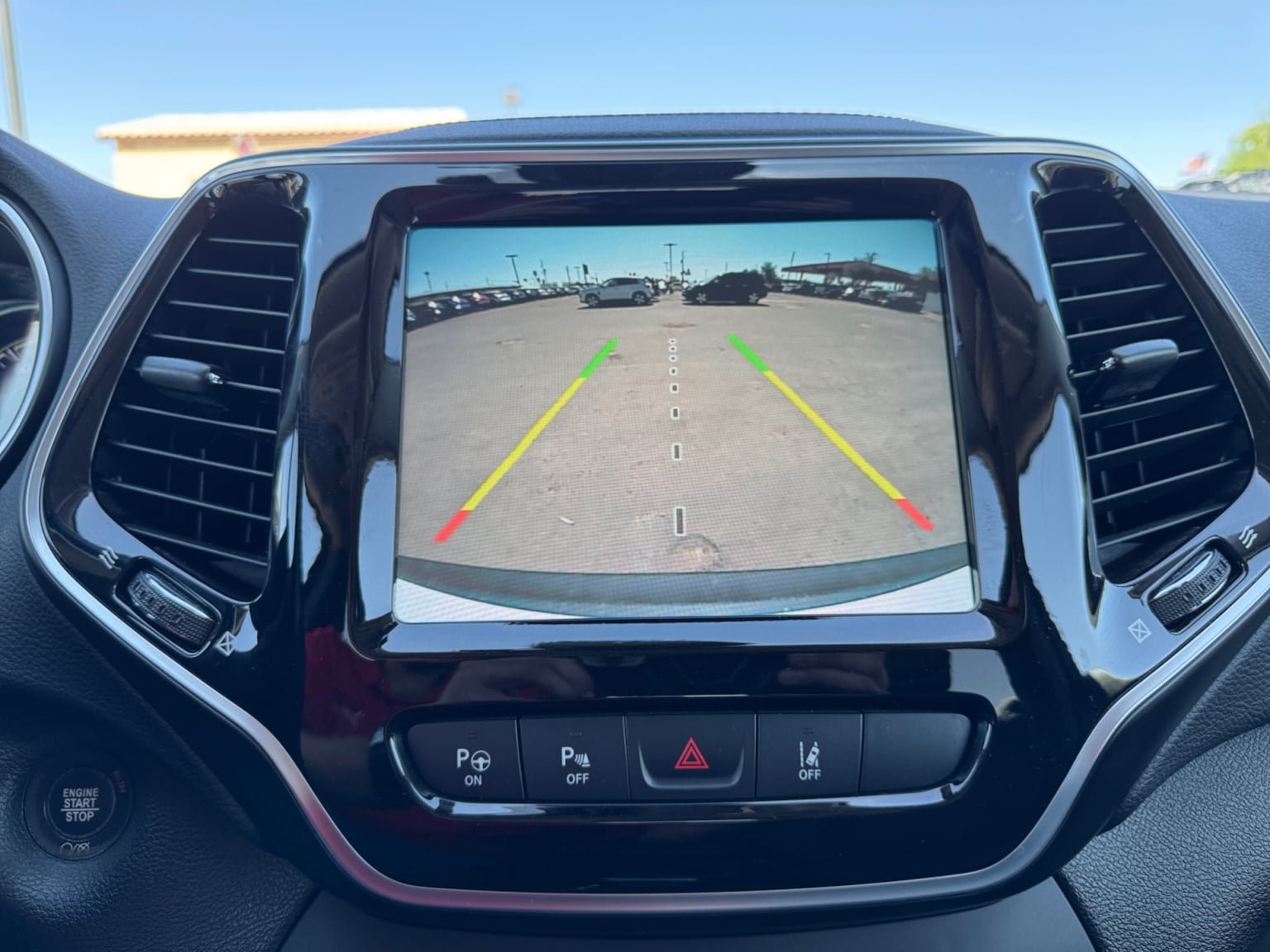 Used 2021 Jeep Cherokee Limited AWD/4WD image 21