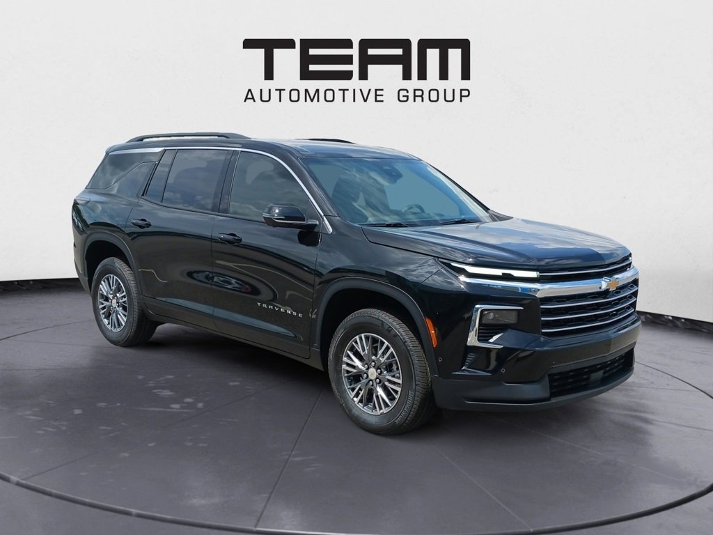 New 2025 Chevrolet Traverse LT w/ Enhanced Driving Package image 1