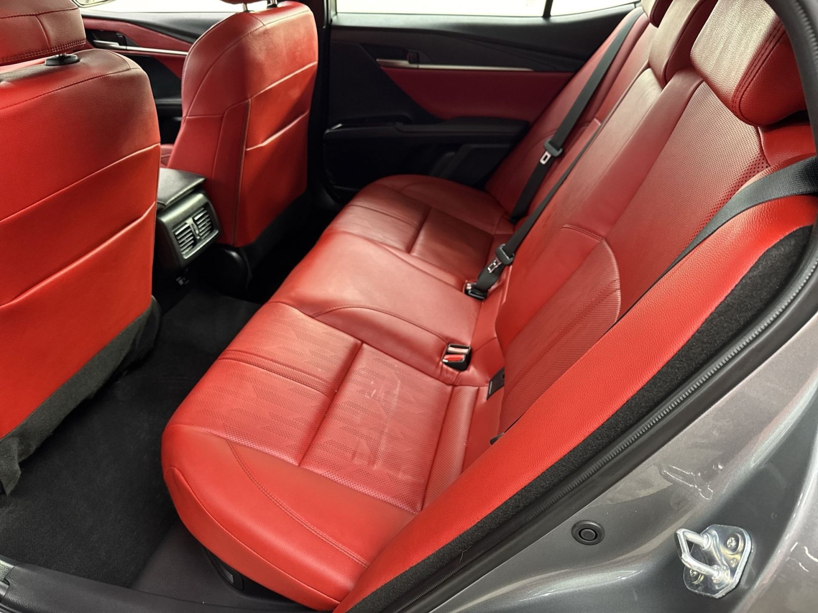 Used 2026 Toyota Camry XSE FWD image 37