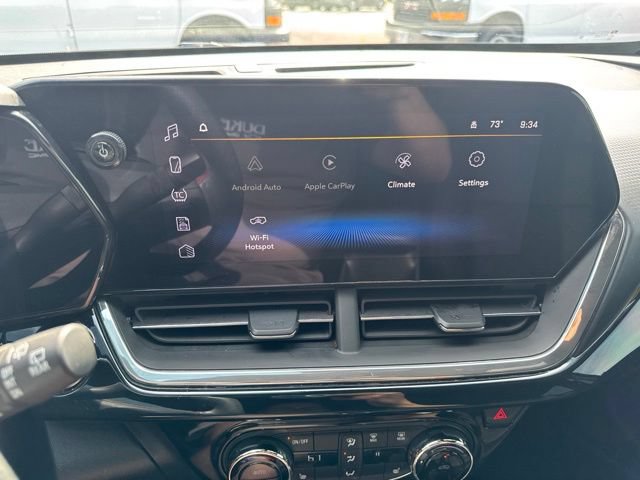 Used 2025 Chevrolet Trax RS w/ Sunroof Package FWD image 8