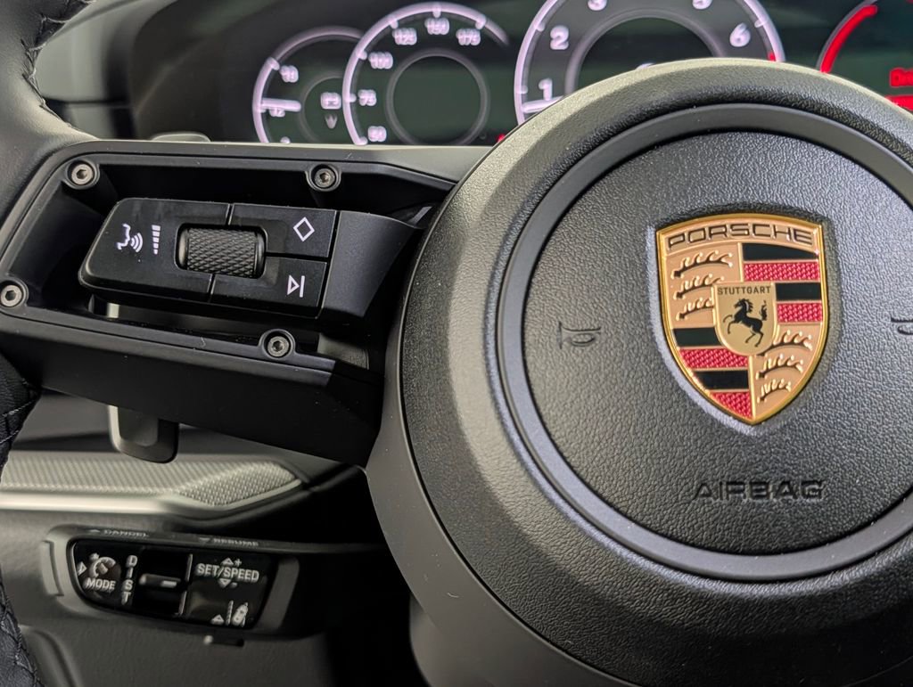 New 2026 Porsche Cayenne image 39