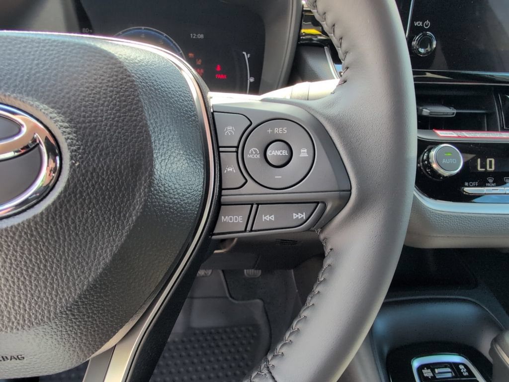 Certified 2026 Toyota Corolla SE FWD image 25