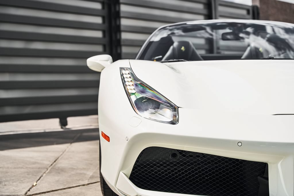 Used 2019 Ferrari 488 Spider RWD image 8