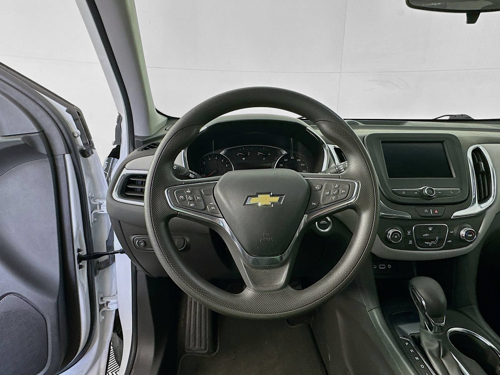 Used 2023 Chevrolet Equinox LT FWD image 11