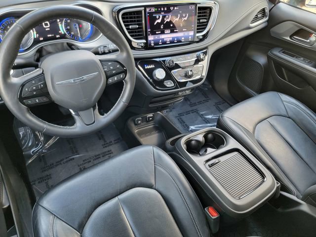 Certified 2021 Chrysler Pacifica Touring-L w/ S Appearance Package AWD/4WD image 39