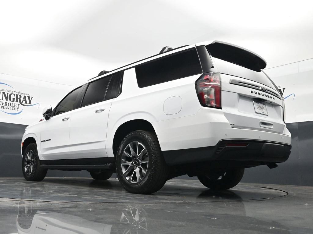 Used 2024 Chevrolet Suburban Z71 w/ Luxury Package AWD/4WD image 21