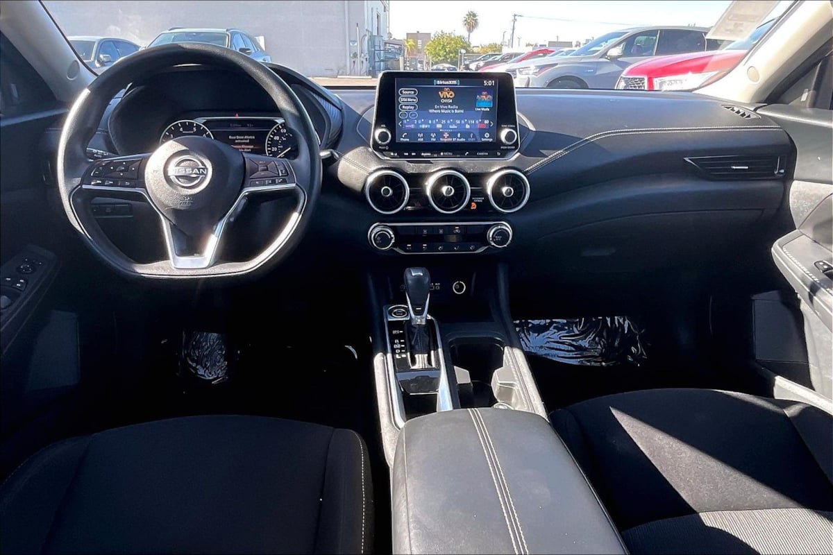 Used 2025 Nissan Sentra SV FWD image 12