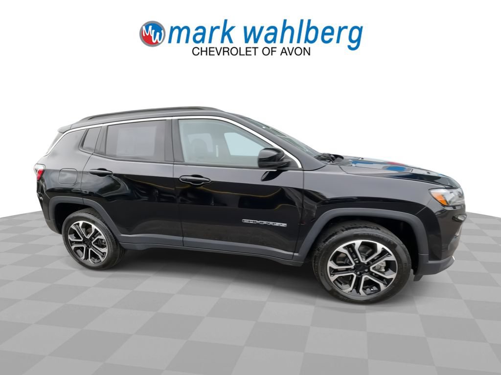 Used 2024 Jeep Compass Limited w/ Sun and Sound Group AWD/4WD image 9