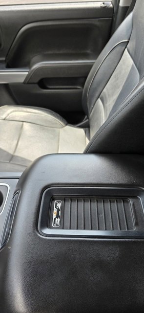 Used 2017 Chevrolet Silverado 1500 LTZ image 23