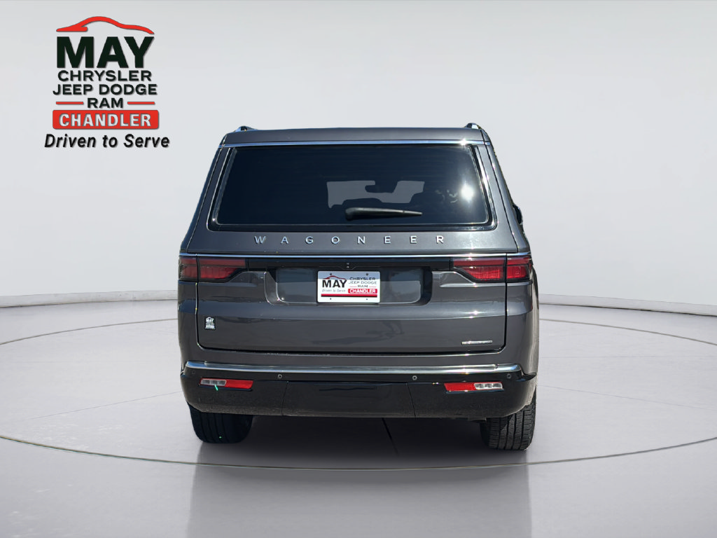 Used 2022 Jeep Wagoneer Series III RWD image 6