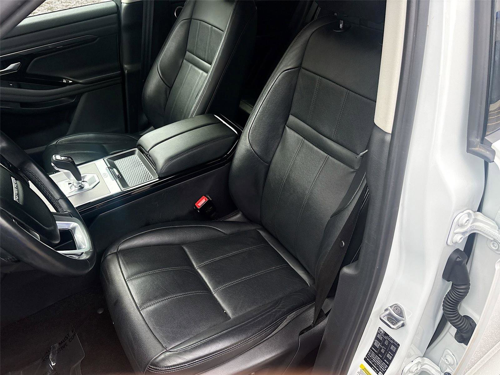 Used 2020 Land Rover Range Rover Evoque S image 22