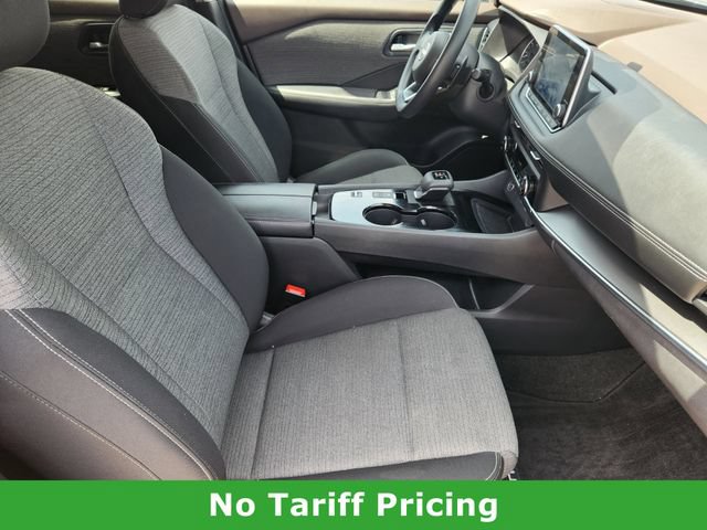 Used 2023 Nissan Rogue SV FWD image 12