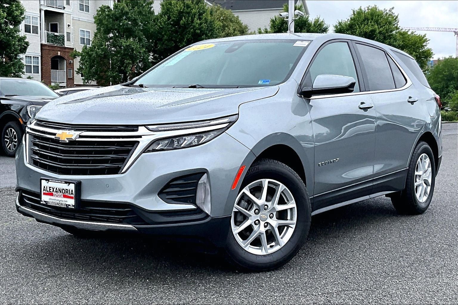 Used 2024 Chevrolet Equinox LT AWD/4WD image 1