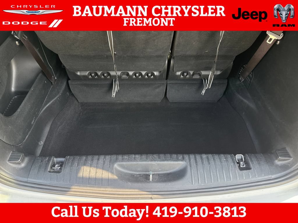 Used 2025 Chrysler Pacifica Limited FWD image 23