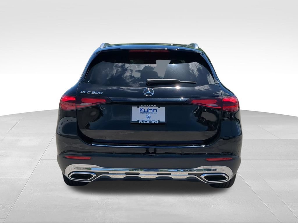 Used 2025 Mercedes-Benz GLC 300 image 4