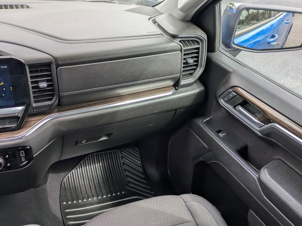 Used 2023 Chevrolet Silverado 1500 LT image 17