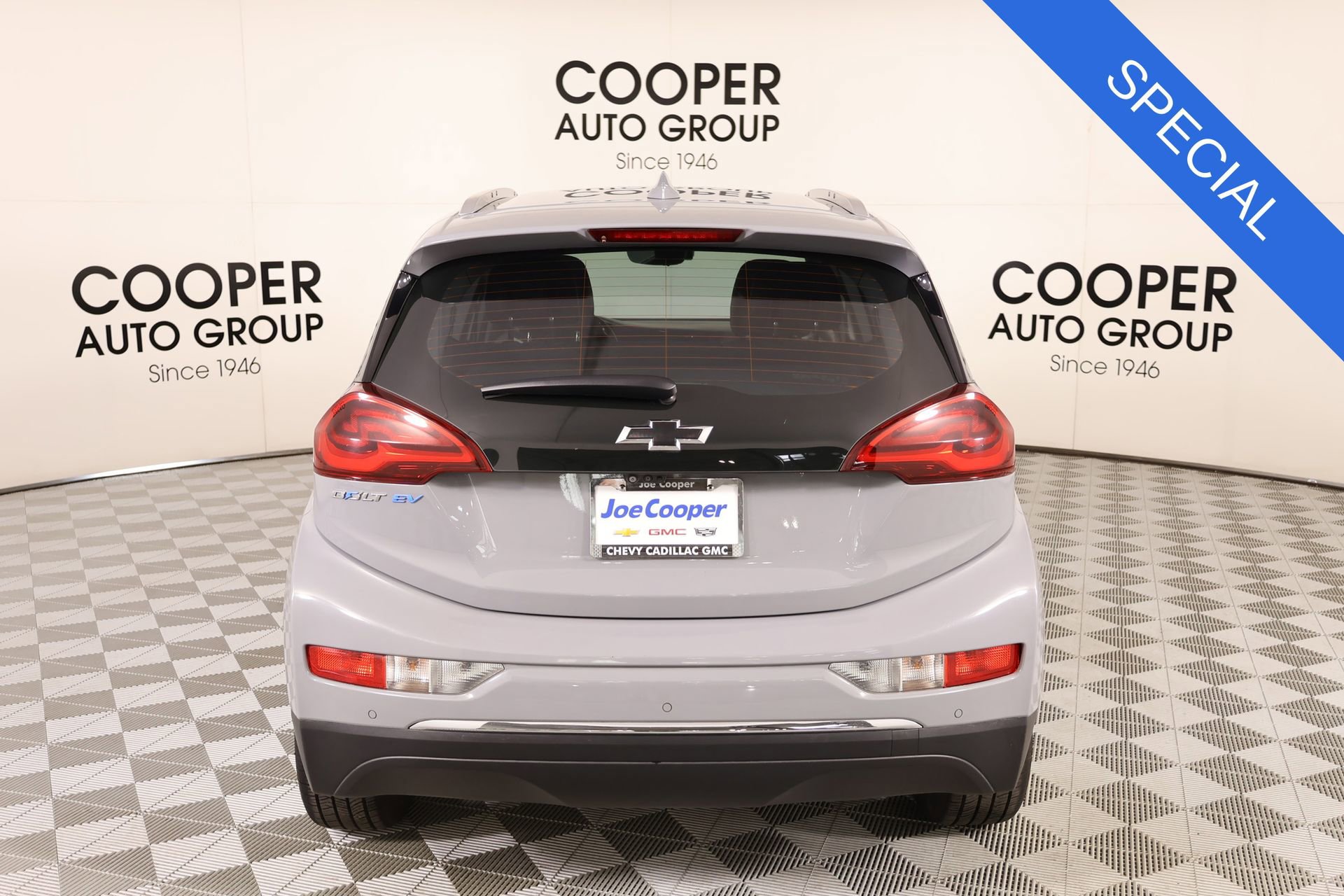 Used 2020 Chevrolet Bolt Premier w/ Infotainment Package image 21