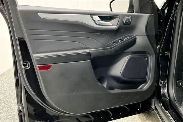 Used 2024 Ford Escape Platinum AWD/4WD image 21