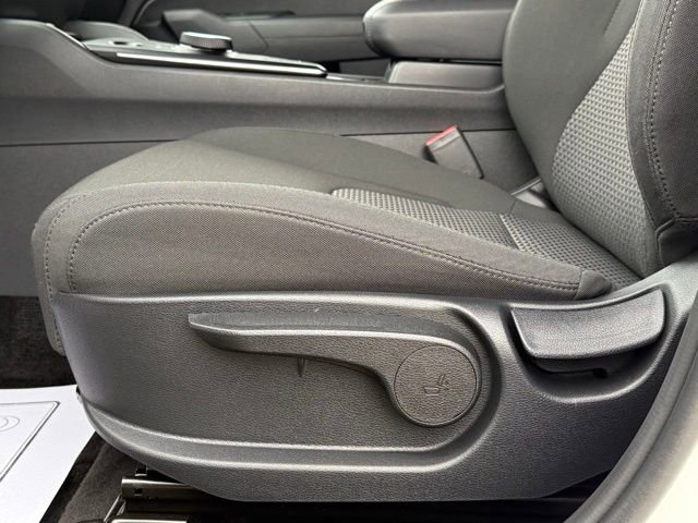 Used 2026 Kia Sportage LX image 14