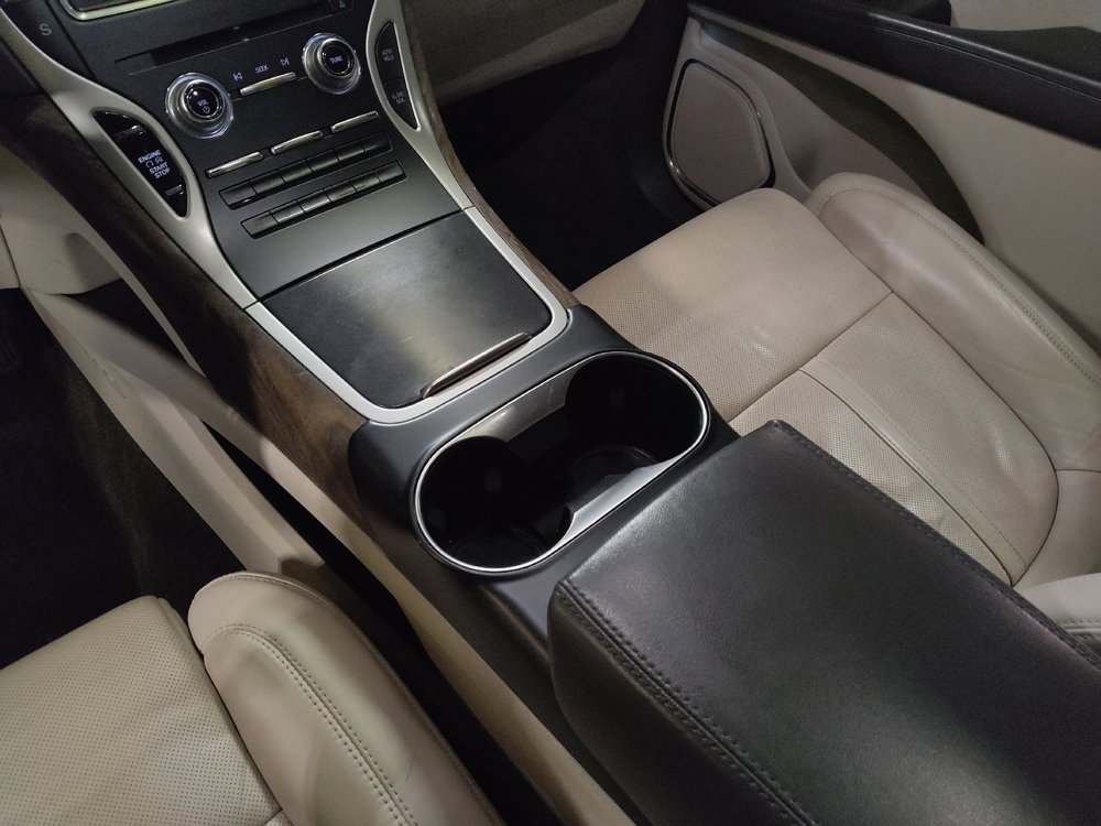 Used 2018 Lincoln MKX Reserve image 26