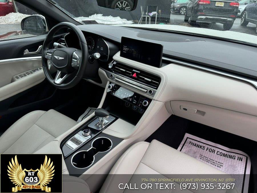 Used 2025 Genesis G70 2.5T AWD/4WD image 11