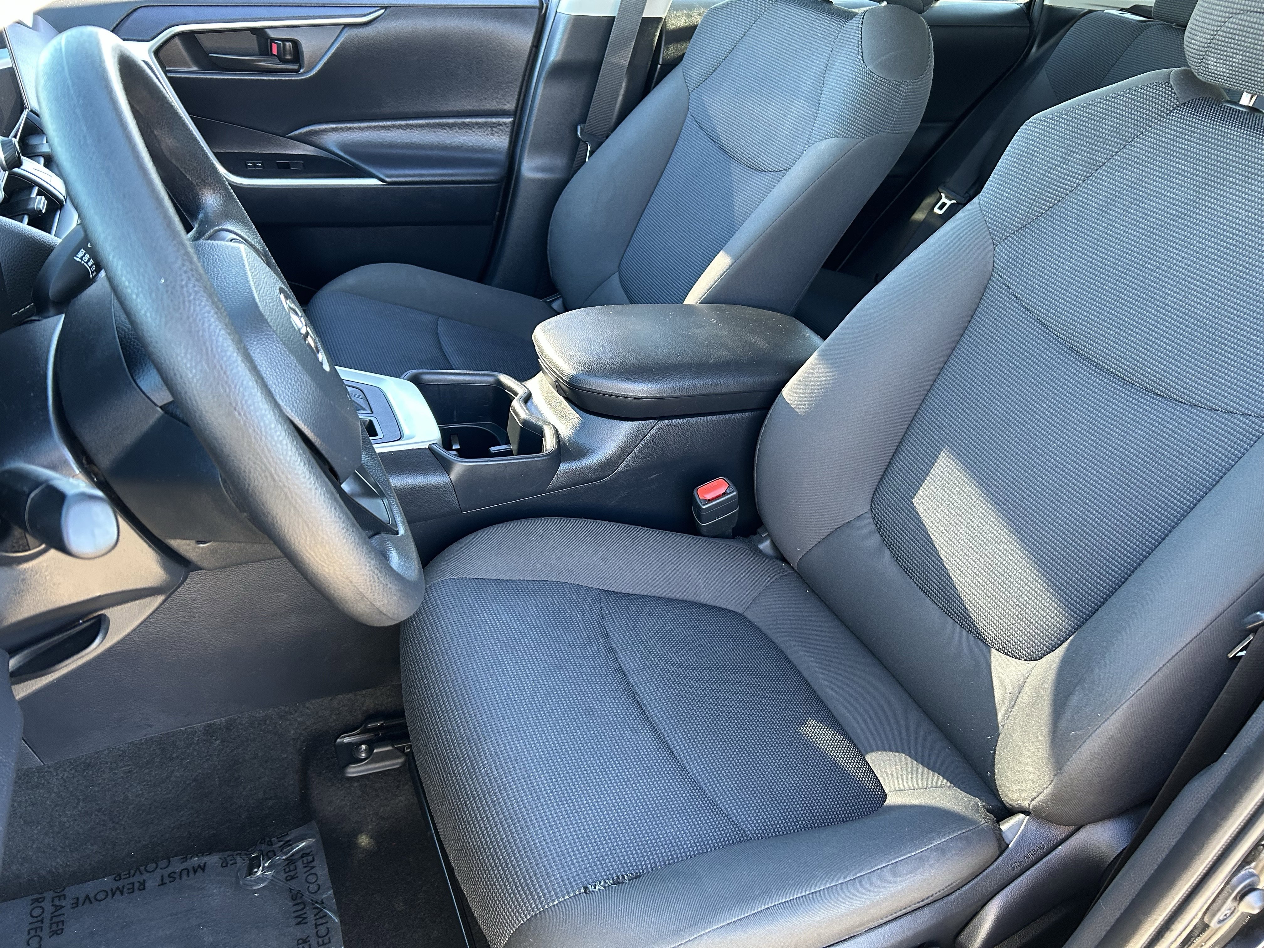 Used 2024 Toyota RAV4 LE image 19