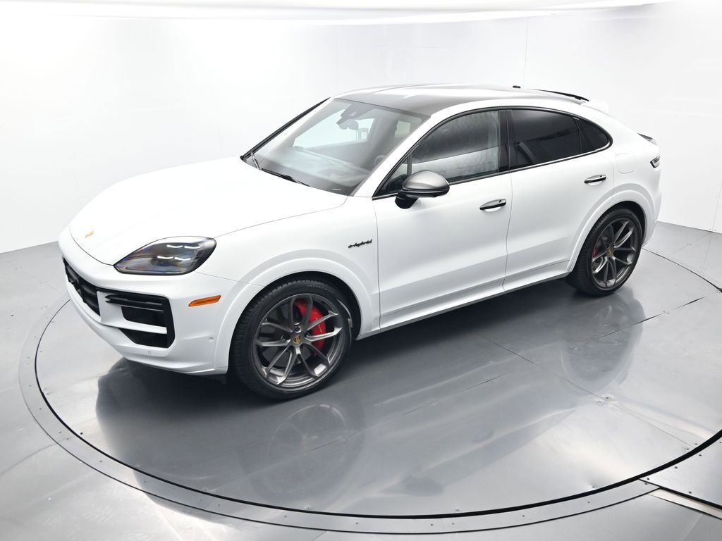 Certified 2024 Porsche Cayenne Turbo image 35